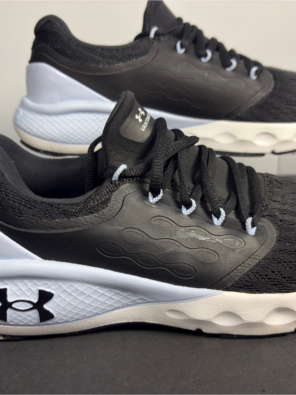 Under Armour Charged Vantage Black&White Women's Athletic Running Shoes S-8.5